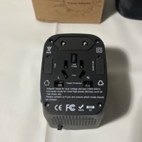Voltage converter travel adapter - Picture 5 of 6